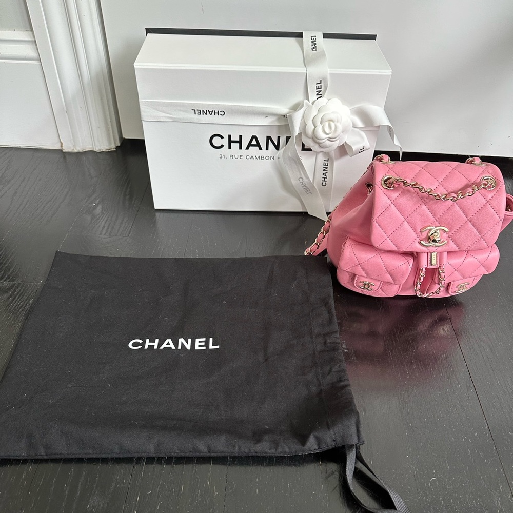 23P CHANEL Duma Backpack Lilac Pink Mini w Pockets Flap Bag Gold HW 2023 - Picture 2 of 7